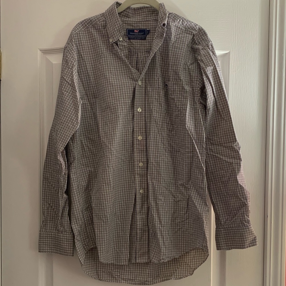 Vineyard Vines men’s classic fit tucker shirt